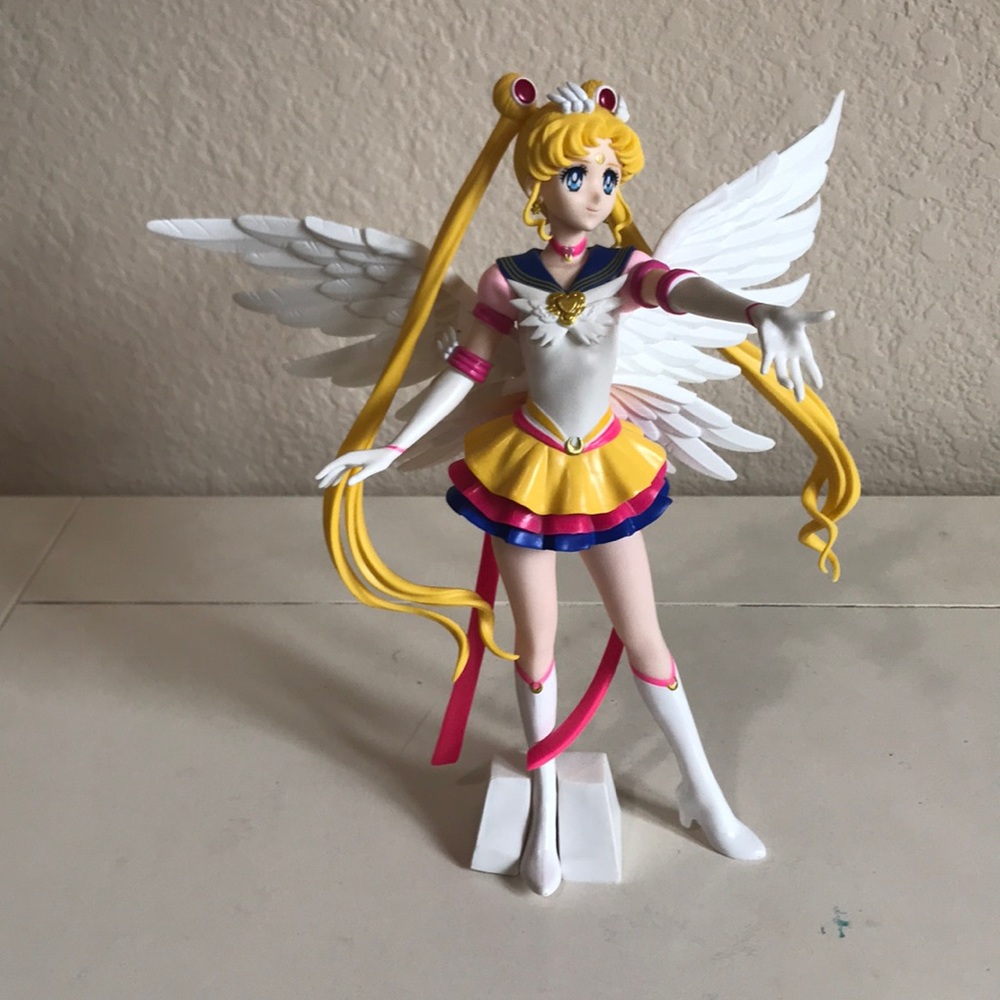 Eternal Sailor Moon action figure